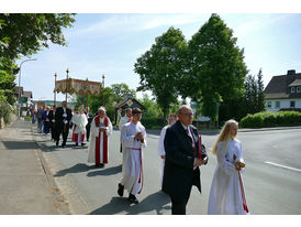 Bittprozession an Pfingstmontag (Foto: Karl-Franz Thiede)